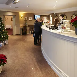 leopold-hotel-brussels-eu.brusselshotelsbook.com/